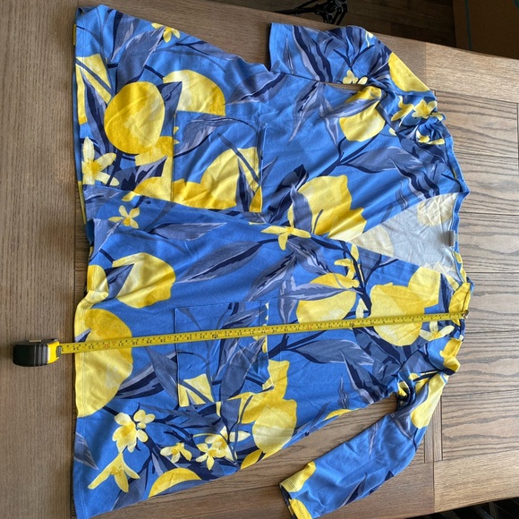 Lularoe Lindsay Cardigan Open Sweater Blue with Lemons 2x - Picture 3 of 9